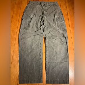 L.L. Bean tropic weight cargo gray pants 32x30 actual